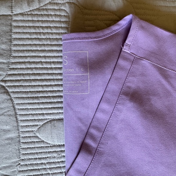 Figs Lilac Scrub Set🪻 - Picture 2 of 3